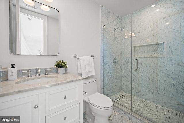 2602 36TH PL NW, Washington, DC 20007