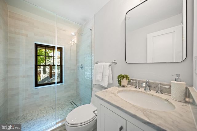 2602 36TH PL NW, Washington, DC 20007