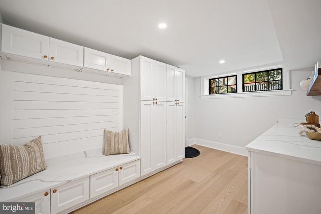 2602 36TH PL NW, Washington, DC 20007