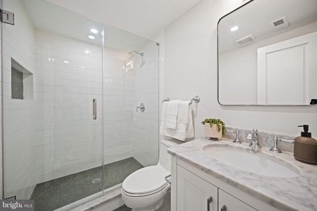 2602 36TH PL NW, Washington, DC 20007