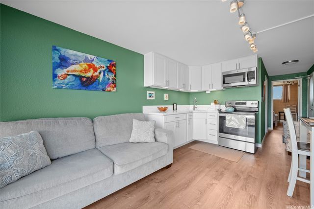 2211 Ala Wai Boulevard 2414, Honolulu, HI 96815