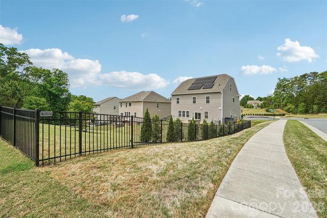 2022 Napa Valley Drive, Waxhaw, NC 28173