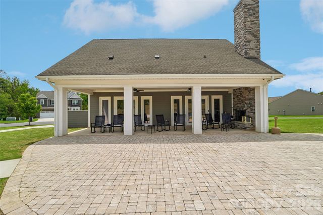 2022 Napa Valley Drive, Waxhaw, NC 28173