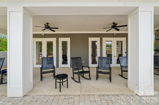 2022 Napa Valley Drive, Waxhaw, NC 28173