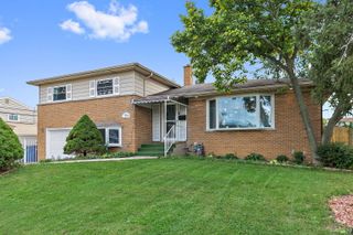 1202 Elsie Drive, Melrose Park, IL 60160