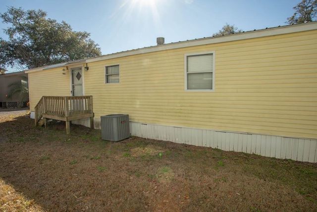 1567 Park Ln., Murrells Inlet, SC 29576