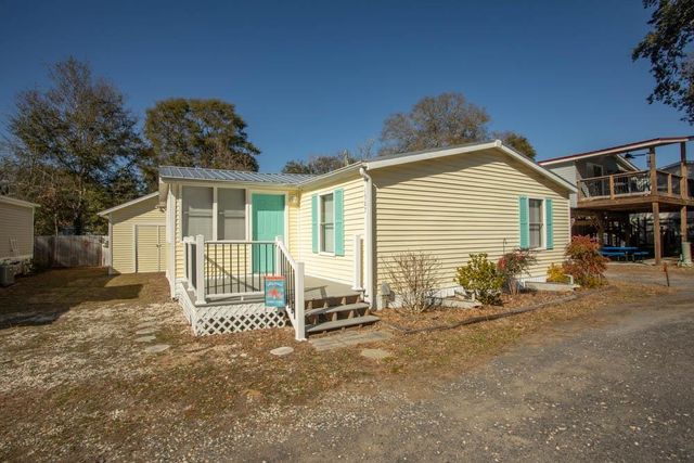 1567 Park Ln., Murrells Inlet, SC 29576