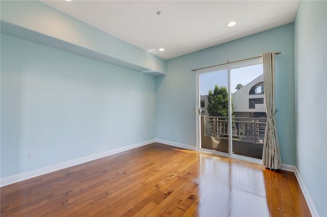 2125 S Bentley Ave 101, Los Angeles, CA 90025