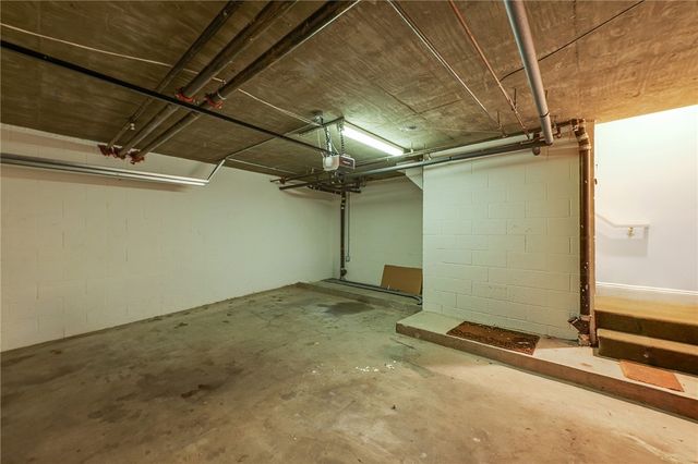 2125 S Bentley Ave 101, Los Angeles, CA 90025