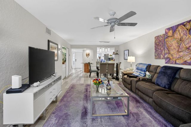 7254 Clunie Place 15002, Delray Beach, FL 33446