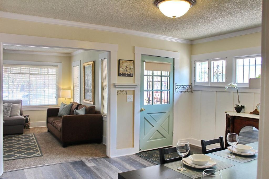 630 E Dudley Avenue, Fresno, CA 93728