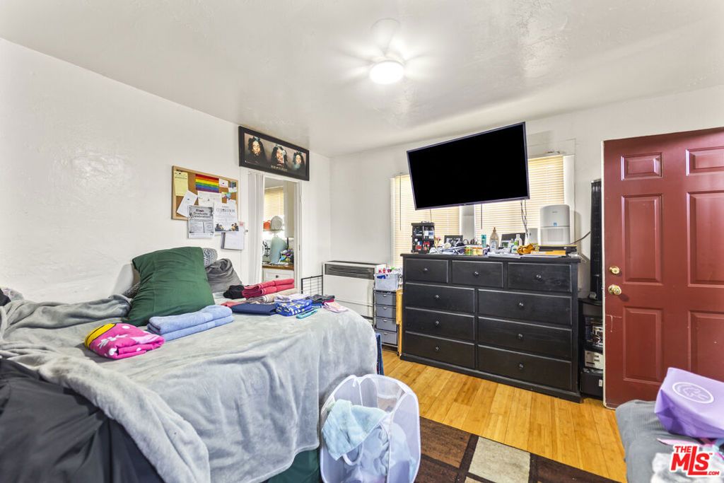 Image 9 of property listing at 1253 E 76th Place, Los Angeles, CA 90001