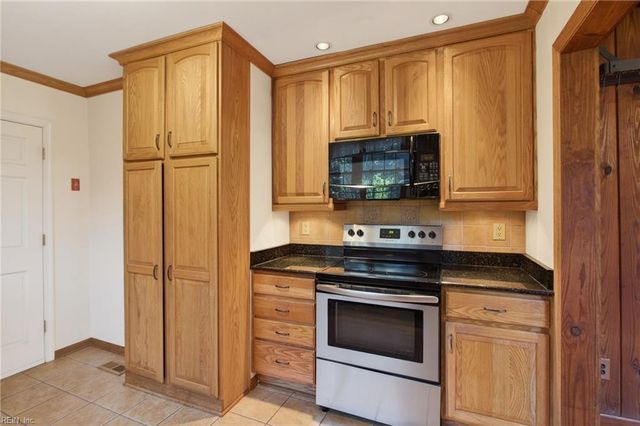 123 Pinewood RD, Virginia Beach, VA 23451