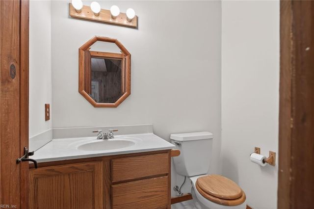 123 Pinewood RD, Virginia Beach, VA 23451