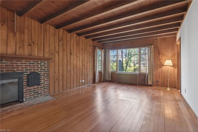 123 Pinewood RD, Virginia Beach, VA 23451