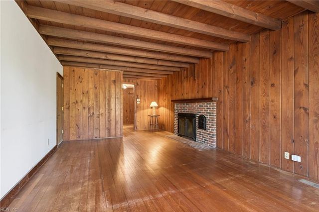 123 Pinewood RD, Virginia Beach, VA 23451