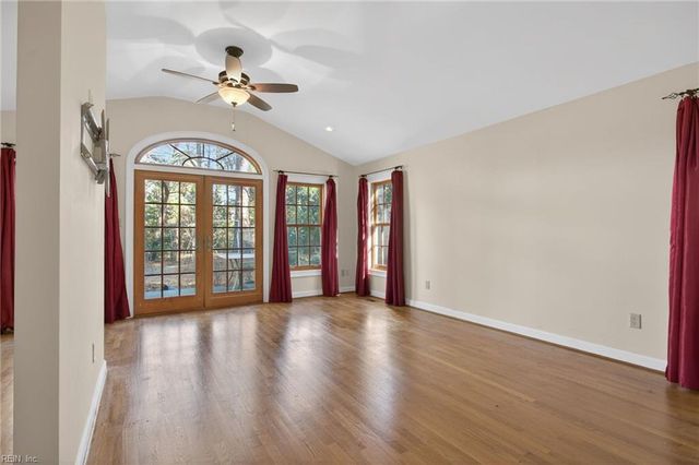 123 Pinewood RD, Virginia Beach, VA 23451