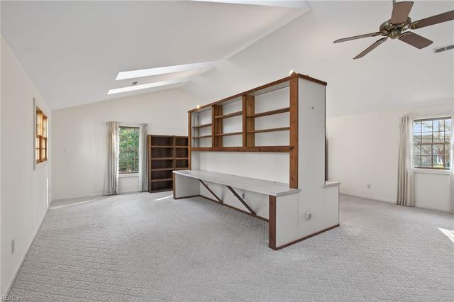 123 Pinewood RD, Virginia Beach, VA 23451