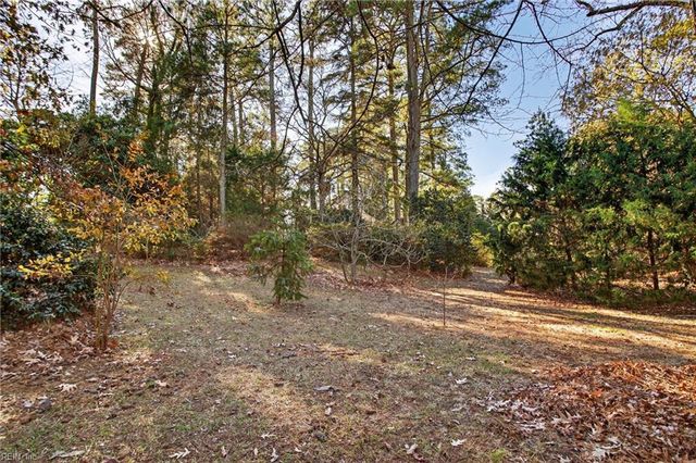 123 Pinewood RD, Virginia Beach, VA 23451