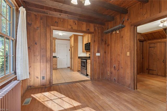 123 Pinewood RD, Virginia Beach, VA 23451