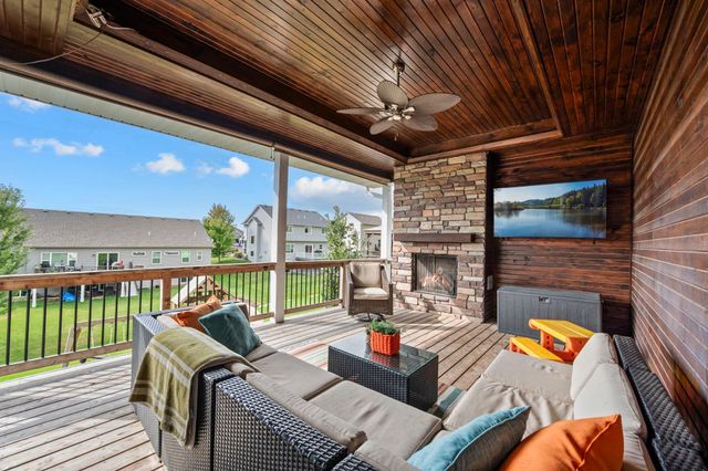 20083 Harness Avenue, Lakeville, MN 55044