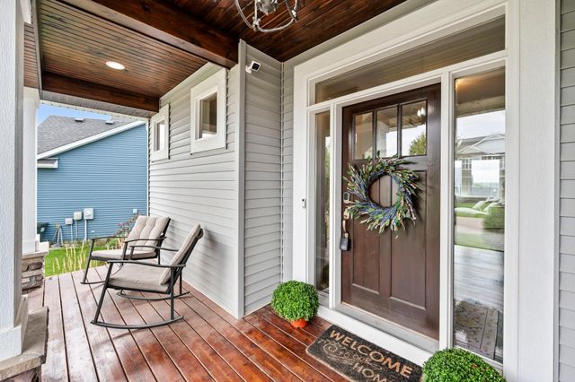 20083 Harness Avenue, Lakeville, MN 55044