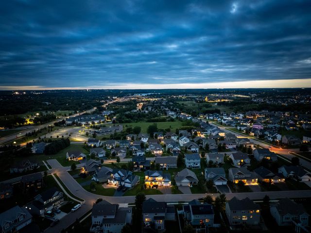 20083 Harness Avenue, Lakeville, MN 55044
