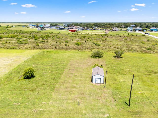 2777 Cr 291 Red Bend Road, Sargent, TX 77414