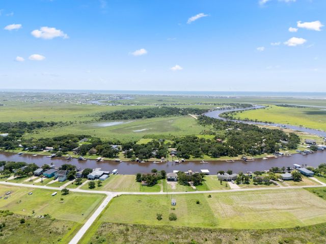 2777 Cr 291 Red Bend Road, Sargent, TX 77414