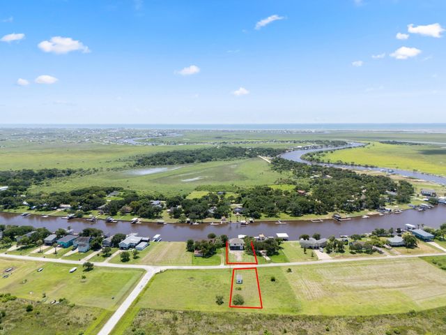 2777 Cr 291 Red Bend Road, Sargent, TX 77414