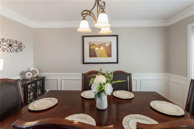 205 Weatherstone Xing, Woodstock, GA 30188