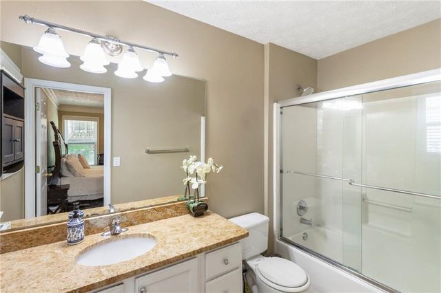 205 Weatherstone Xing, Woodstock, GA 30188