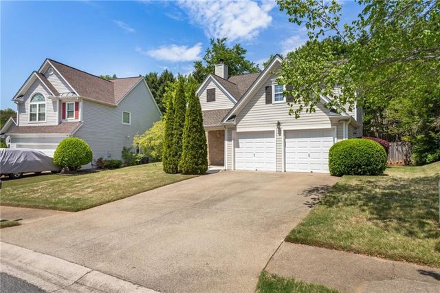 205 Weatherstone Xing, Woodstock, GA 30188