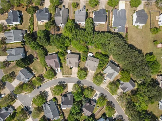 205 Weatherstone Xing, Woodstock, GA 30188