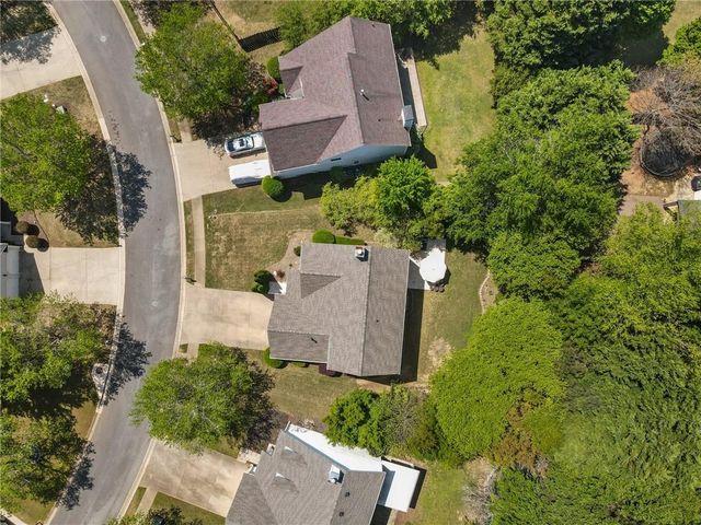 205 Weatherstone Xing, Woodstock, GA 30188