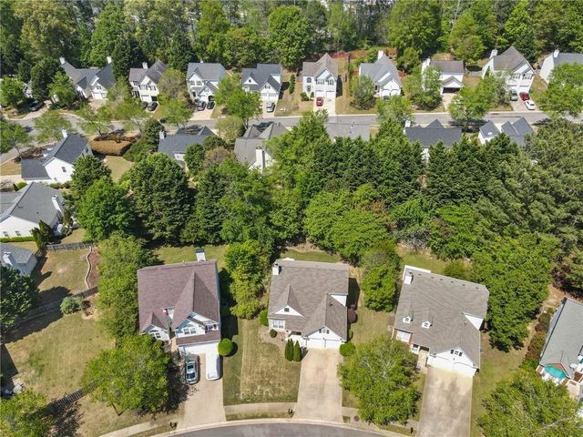 205 Weatherstone Xing, Woodstock, GA 30188