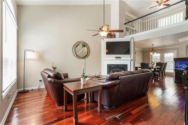 205 Weatherstone Xing, Woodstock, GA 30188
