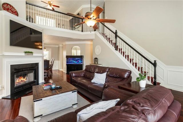 205 Weatherstone Xing, Woodstock, GA 30188