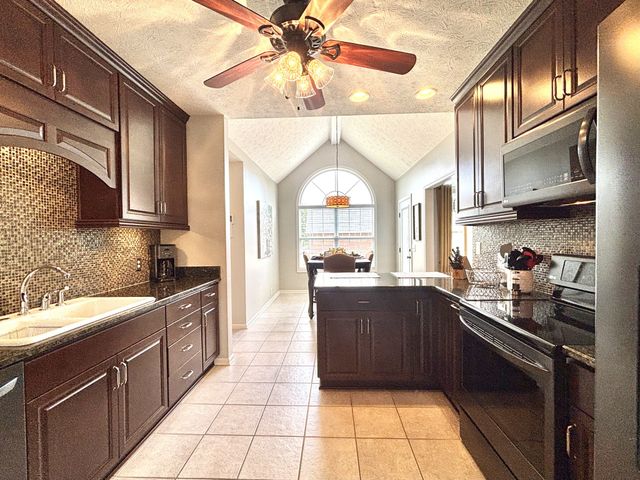 362 Remington Ave, Gallatin, TN 37066