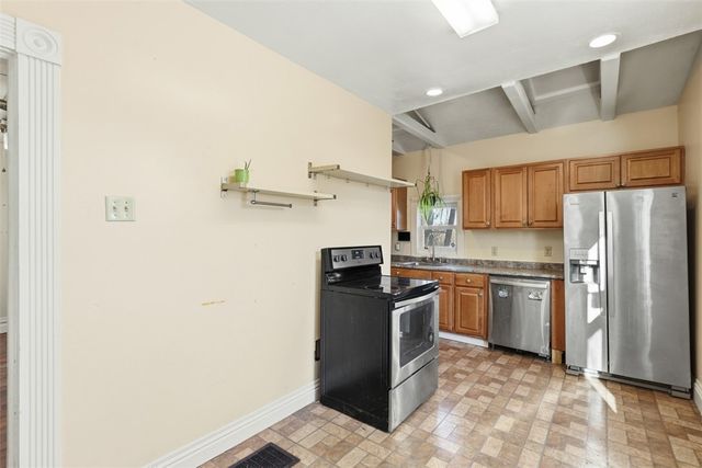 118 Nobles Ln, Carrick, PA 15210