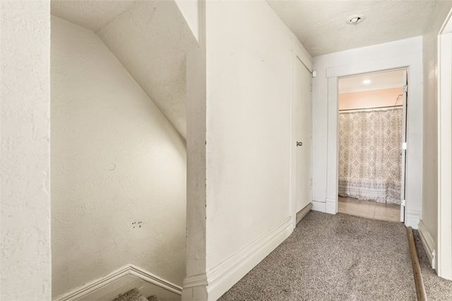 118 Nobles Ln, Carrick, PA 15210