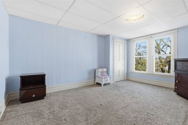 118 Nobles Ln, Carrick, PA 15210