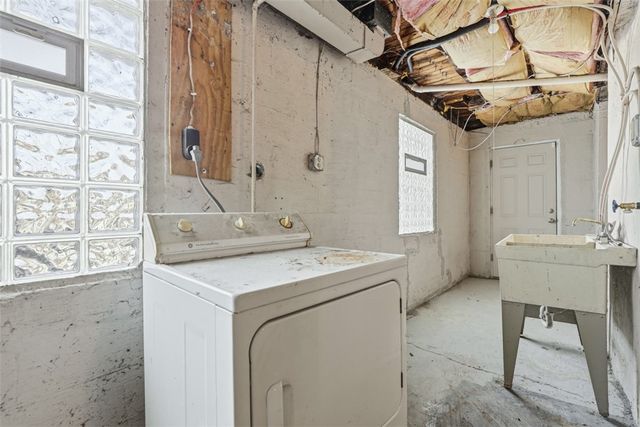 118 Nobles Ln, Carrick, PA 15210