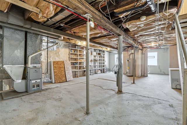 118 Nobles Ln, Carrick, PA 15210