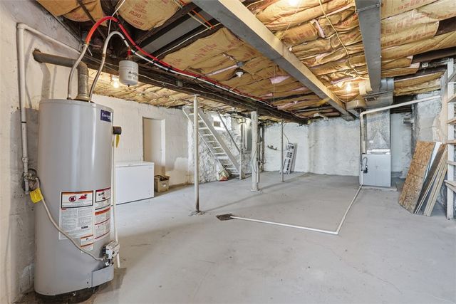 118 Nobles Ln, Carrick, PA 15210