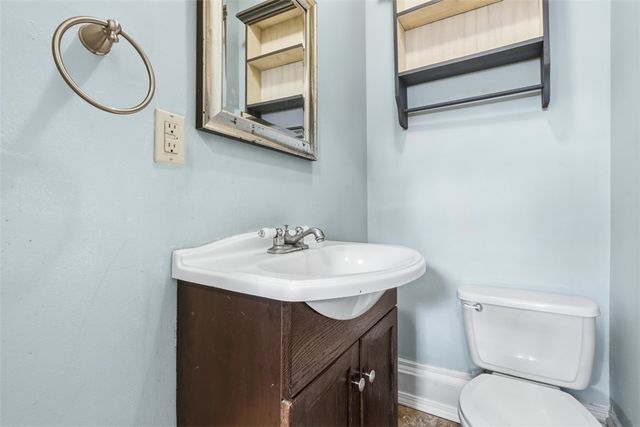 118 Nobles Ln, Carrick, PA 15210