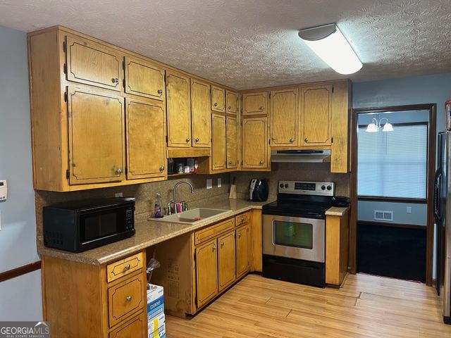 5585 Pennybrook Court, Stone Mountain, GA 30087