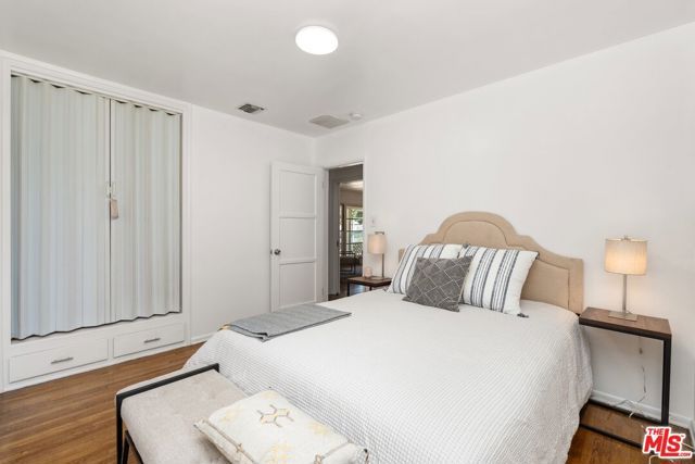7535 Etiwanda Avenue, Los Angeles, CA 91335