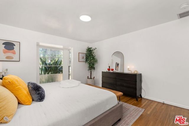 7535 Etiwanda Avenue, Los Angeles, CA 91335