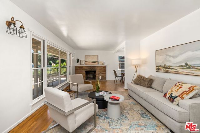 7535 Etiwanda Avenue, Los Angeles, CA 91335